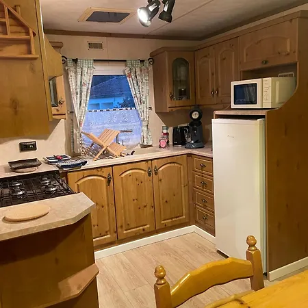 Mobilhome Des Quatre Terres