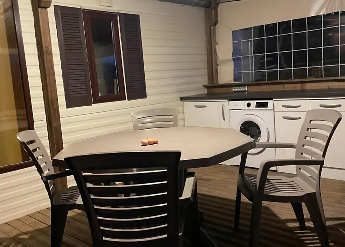 Semesterbostad Mobilhome Des Quatre Terres Lesparre-Médoc